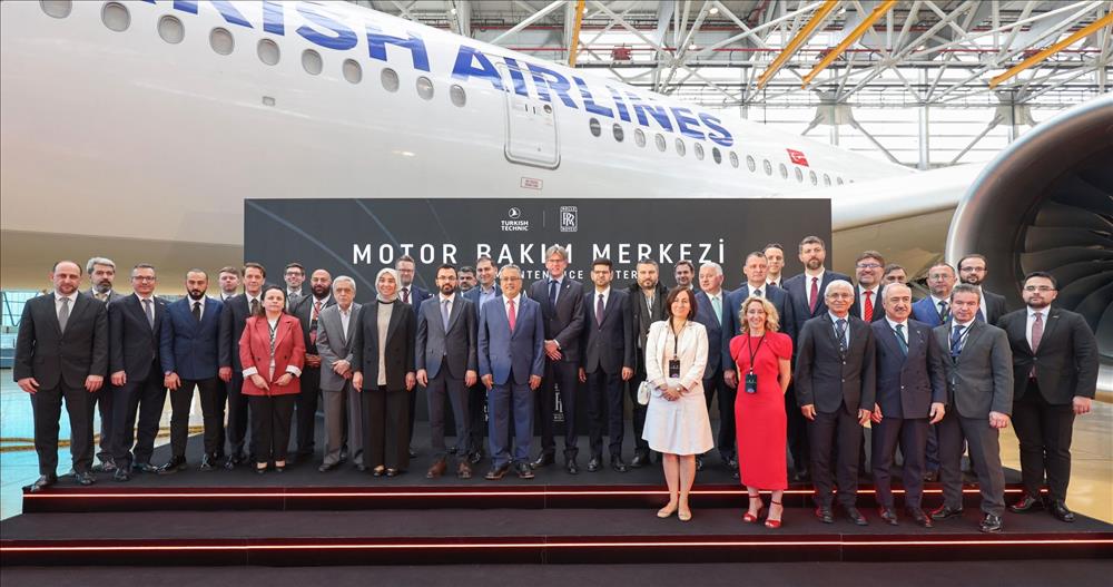 Rektör Prof. Dr. Adnan Özcan, Türk Hava Yolları Teknik A.Ş. ve Rolls-Royce İş Birliği Lansmanına Katıldı